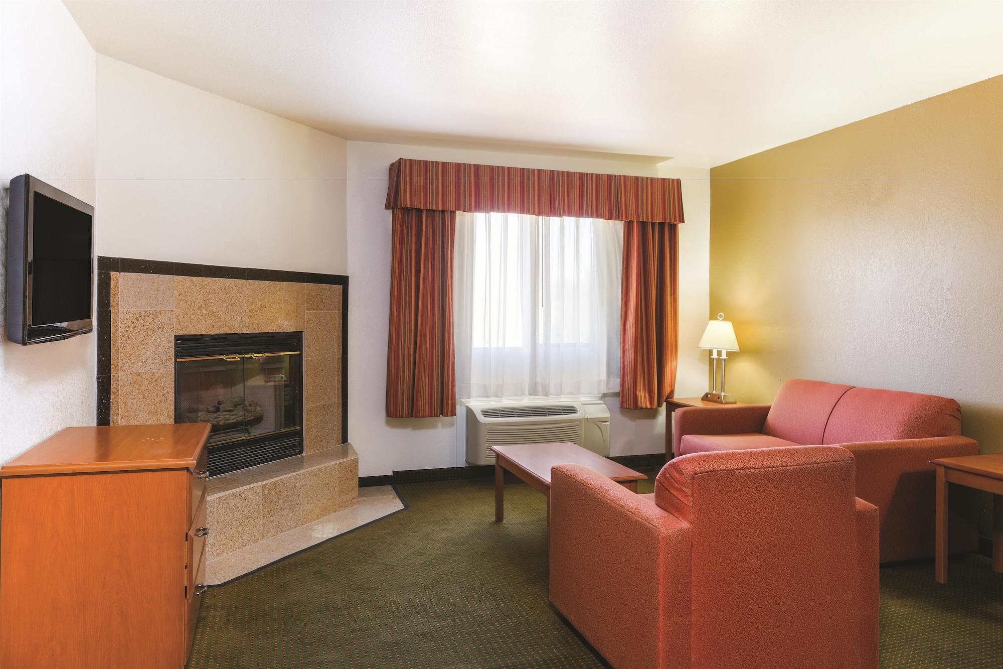 Baymont By Wyndham Tehachapi Exterior foto