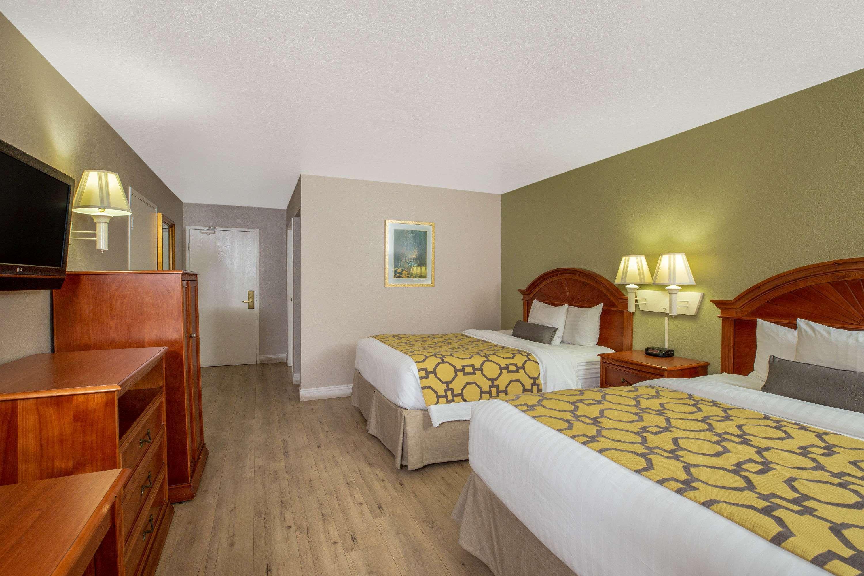 Baymont By Wyndham Tehachapi Exterior foto