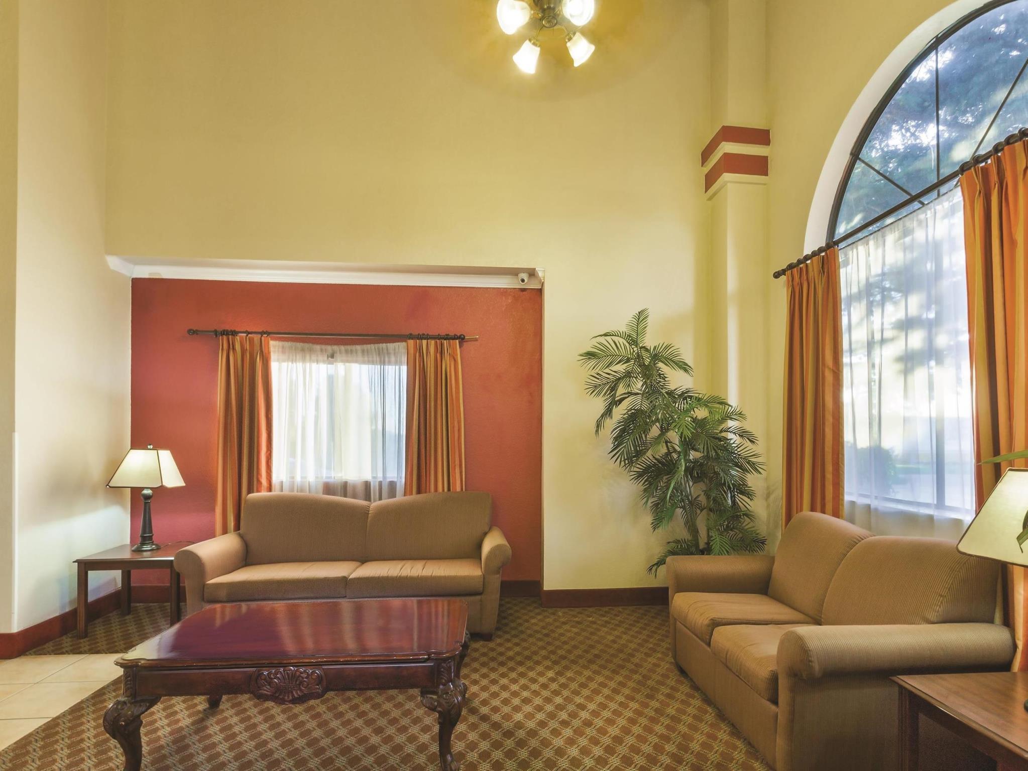 Baymont By Wyndham Tehachapi Exterior foto